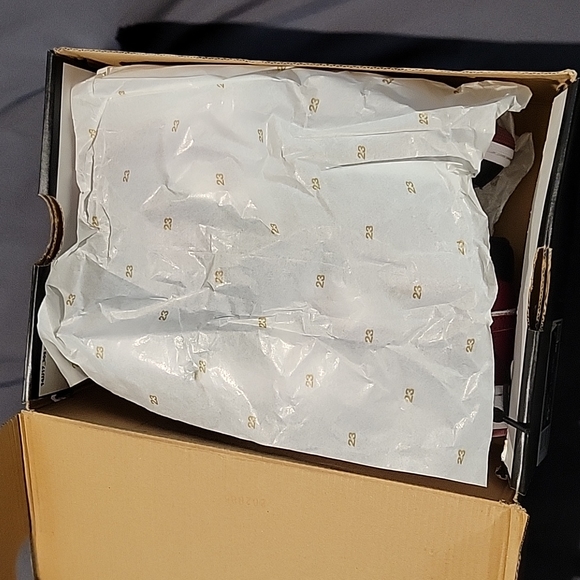 Jordan 1 woman wine red gold accents charms - Picture 10 of 10